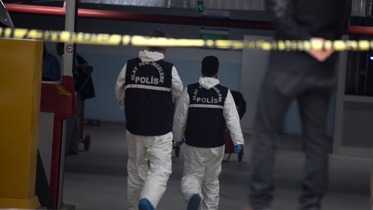 CNN Turk: w przeszukanym samochodzie konsulatu znaleziono dwie walizki
