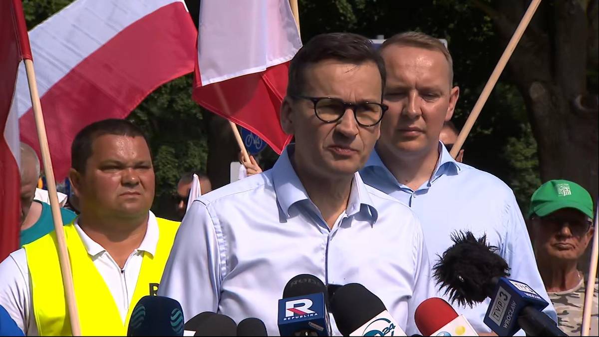 Morawiecki wzywa do dymisji. "Atak na polską granicę"