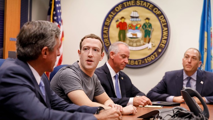 Mark Zuckerberg odpowiada na zarzuty prezydenta USA, że "Facebook jest anty-Trumpowski"