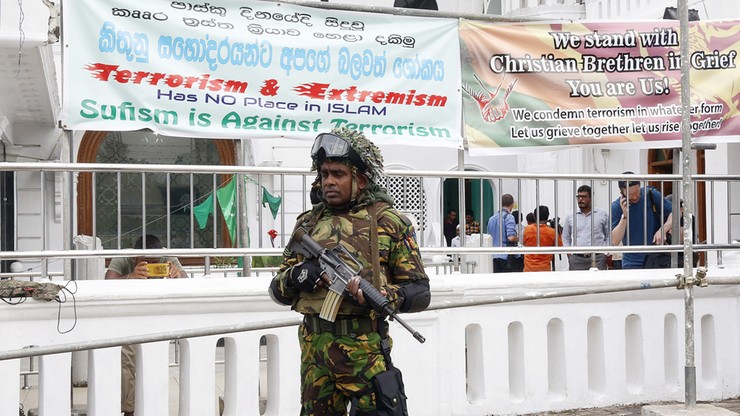 Atak na kryjówki dżihadystów na Sri Lance. Zginęło 15 osób, w tym kobiety i dzieci