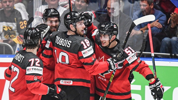 MŚ w hokeju: Kanada rywalem Finlandii w finale