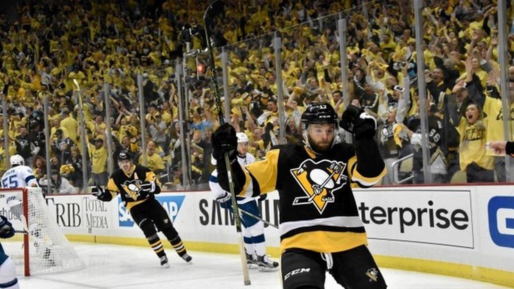 NHL: Błysk geniuszu Crosby'ego dał wygraną Penguins