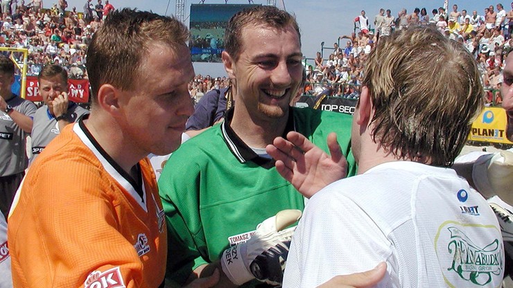 Piłkarze wspierają Kryszałowicza w walce z rakiem!