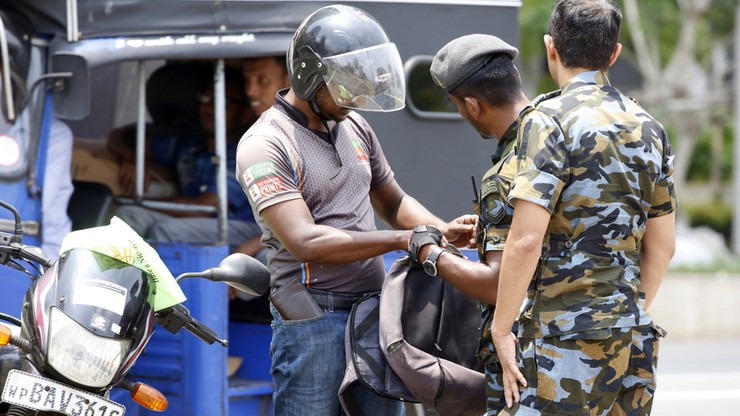 Prezydent Sri Lanki: po zamachach trwają poszukiwania 140 osób powiązanych z IS