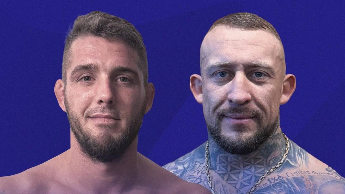 Dw&oacute;ch mężczyzn w zbliżeniu na niebieskim tle, prawdopodobnie sportowcy przed walką.