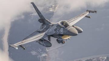 Wojsko poderwało myśliwce.