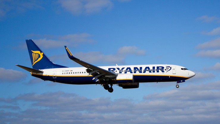 Pilot Ryanaira zemdlał w trakcie podejścia do lądowania
