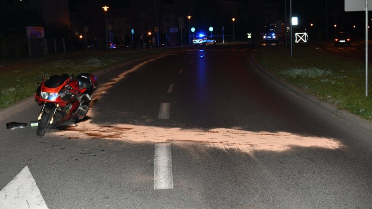 Ciechanów. 24-letni motocyklista zginął. Uderzył w krawężnik