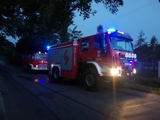 Wybuch gazu z butli i pożar w Krzeszowicach. Drewniany domek "zdmuchnięty"
