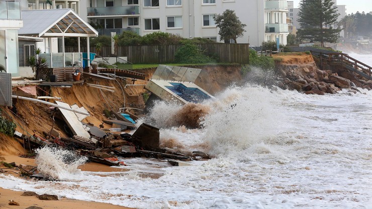 Trzech zabitych w wyniku silnych burz i powodzi w Australii