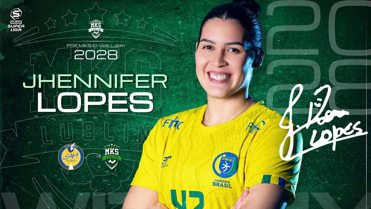 Uśmiechnięta Jhennifer Lopes w koszulce PGE MKS El-Volt Lublin, z napisem "Witamy w Lublinie!"