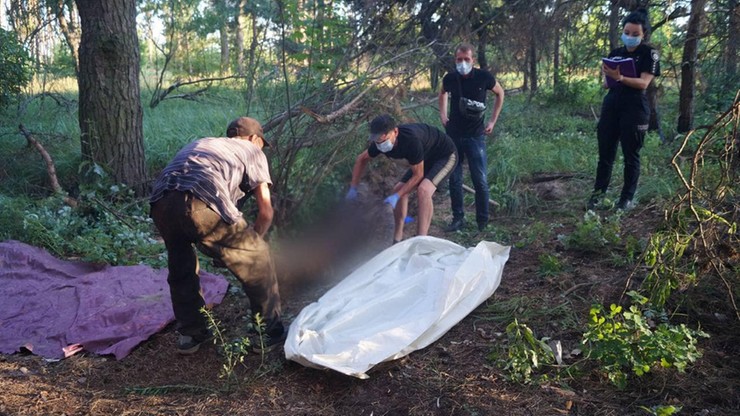 Wojna w Ukrainie. Koło dawnych pozycji rosyjskich znaleziono ciało ze śladami tortur