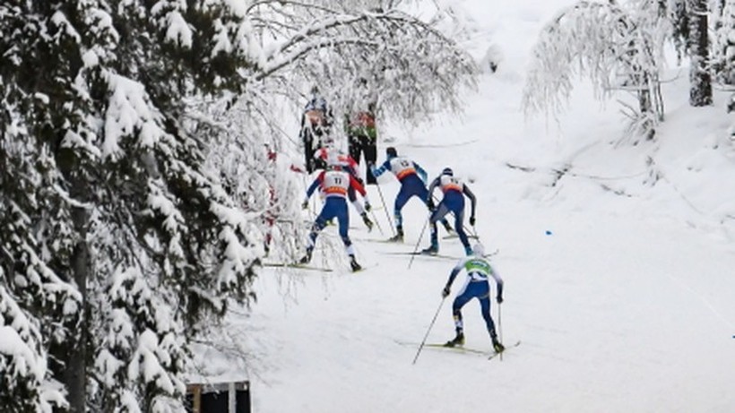 Tour de Ski: Nadine Faehndrich i Johannes Klaebo wygrali sprinty w Val Muestair