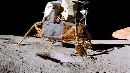 07.07.2020 05:00 Tak niesamowicie wyglądała misja Apollo 14. Film z lądowania, spaceru i odlotu [FILM]