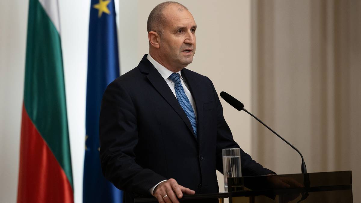 Prezydent Bułgarii rezygnuje ze stanowiska. "Przyznaję się do swoich błędów"