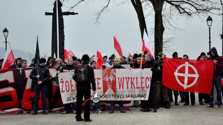 Akt oskarżenia za propagowania faszyzmu w czasie Marszu Pamięci Żołnierzy Wyklętych w Hajnówce