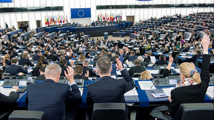 Projekt rezolucji PE: paraliż TK zagraża demokracji w Polsce
