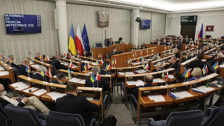 Wojna w Ukrainie. Senat przyjął z poprawkami ustawę o pomocy obywatelom Ukrainy