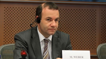 Szef europarlamentarnej frakcji apeluje do KE o "przestrzeganie czerwonych linii" w sporze z Polską