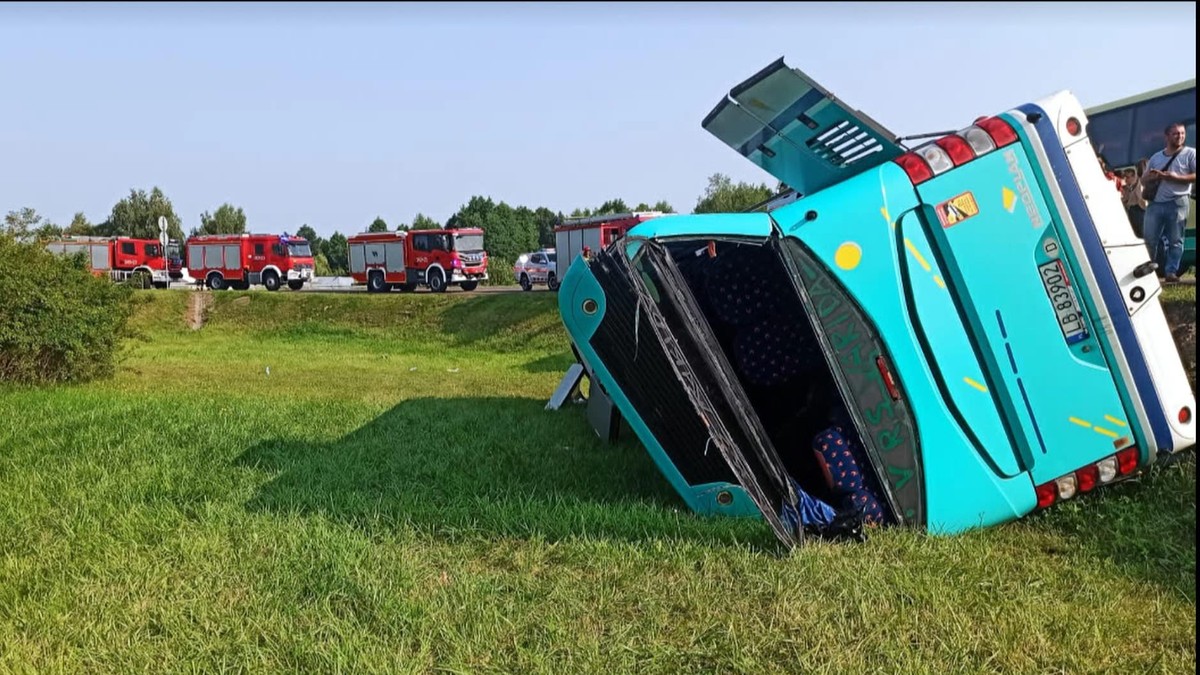 Terespol. Wypadek autobusu z Białorusi. Niemal 30 poszkodowanych