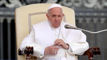 Franciszek: Jan Paweł II bywał wprowadzany w błąd w sprawach skandali