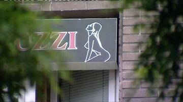 Niemcy: rejestracja prostytutek i obowiązkowe prezerwatywy dla klientów