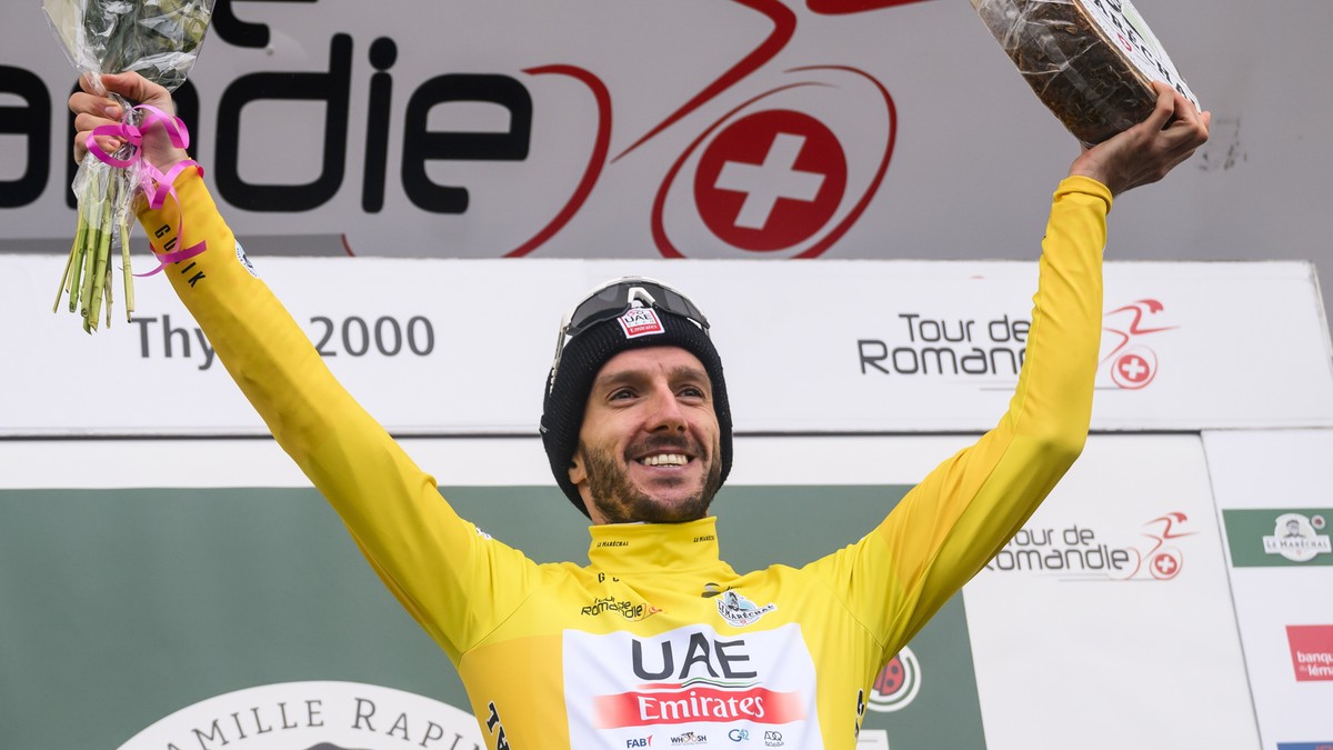 Brytyjczyk wygrał etap i jest liderem Tour de Romandie. 11. miejsce Rafała Majki