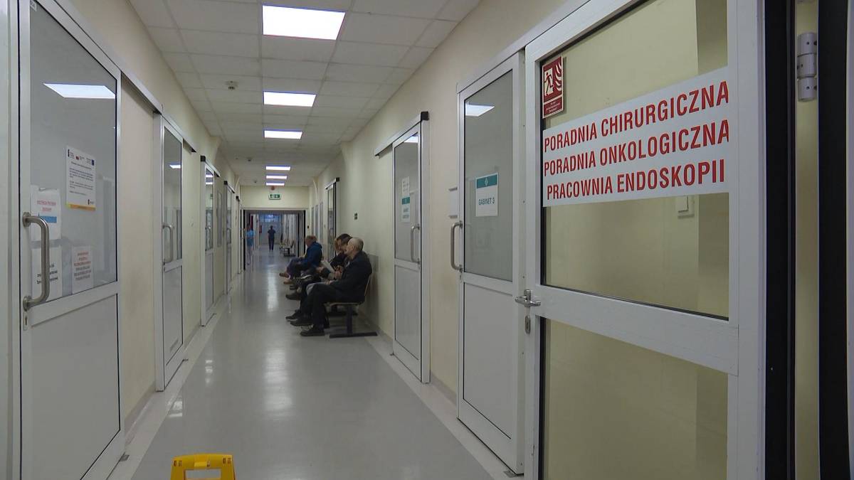 Leczenie w szpitalu bez hospitalizacji. Resort szuka sposobów na cięcia