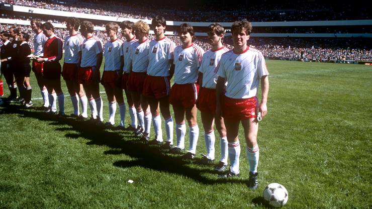 Koszulki piłkarskiej reprezentacji Polski. Jak zmieniały się na przestrzeni lat?