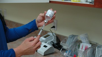 Łódzcy seniorzy mogą korzystać z darmowych szczepień przeciwko grypie