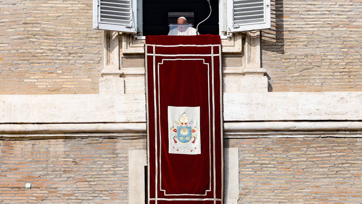 Papież Franciszek apeluje o wpłaty. "Przypominam o mieszkańcach Walencji"