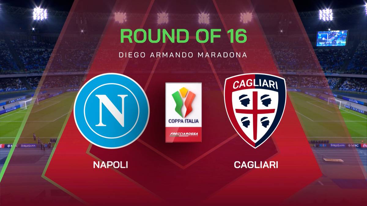 Grafika meczowa SSC Napoli kontra Cagliari Calcio, faza "Round of 16" Pucharu Włoch, z herbami drużyn i nazwą stadionu.