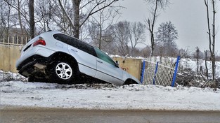 01.11.2022 05:56 Pierwszy atak zimy sparaliżował Moskwę. Karambole, awarie prądu, chaos na lotniskach