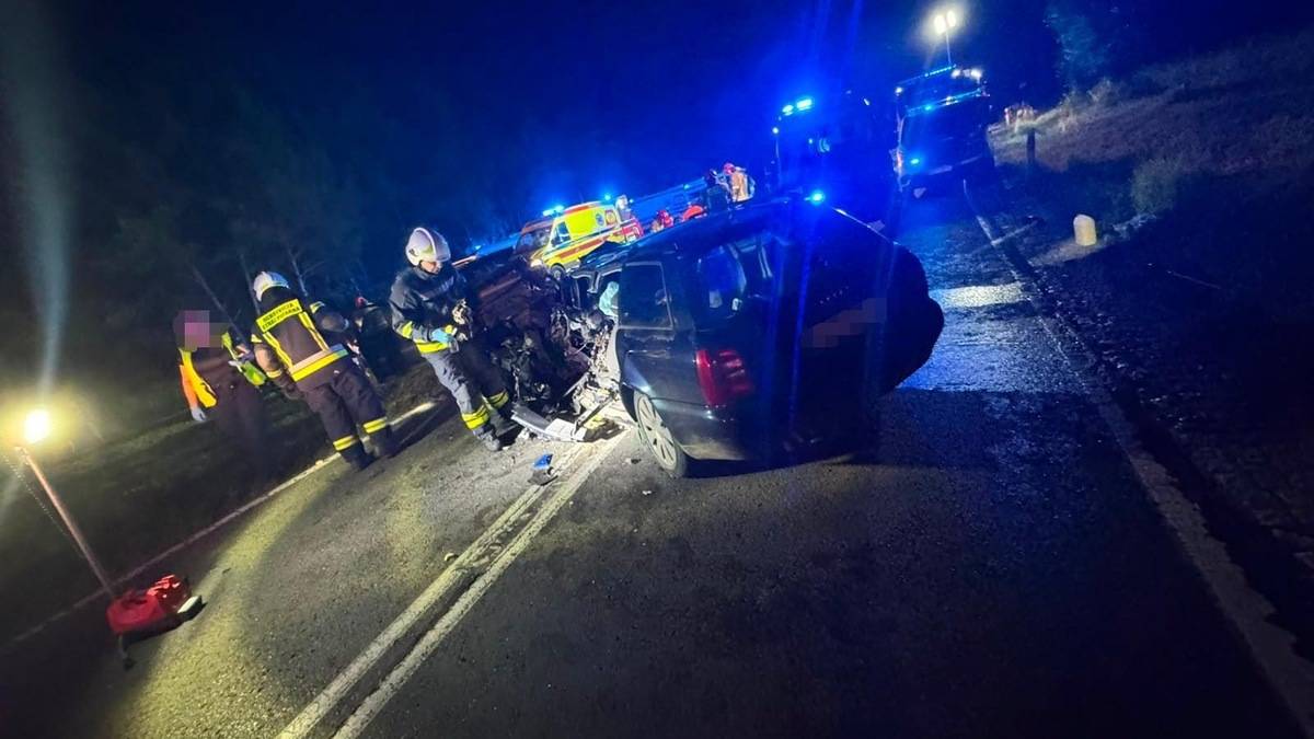 17-latek bez prawa jazdy zginął w czołówce pod Szczytnem — 6 rannych
