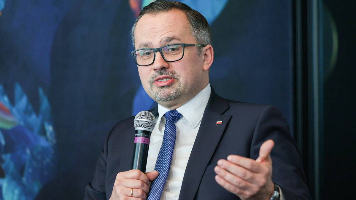 Marcin Horała in "Graffiti". Watch from 7:40 AM