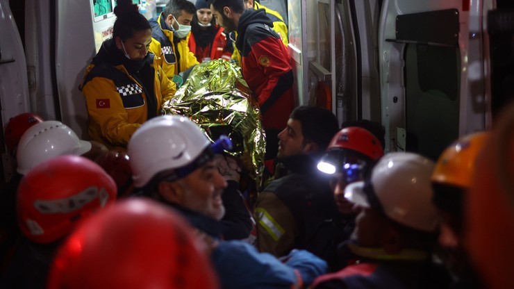 Trzęsienie ziemi w Turcji. 17-latka wyciągnięta spod gruzów w mieście Kahramanmaraş po 248 godzinach