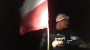 Z Kołobrzegu na wyspę Bornholm. Polak Sebastian Karaś jako pierwszy na świecie pokonał Bałtyk wpław