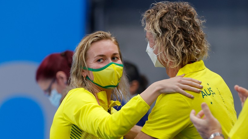 Tokio 2020: Trener australijskiej pływaczki oszalał ze szczęścia! (WIDEO)
