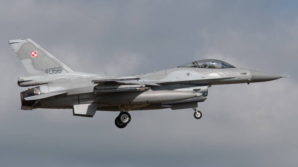 Komunikat Dowództwa Operacyjnego Rodzajów Sił Zbrojnych. Polskie myśliwce poderwane