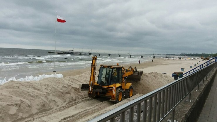 "Już nie ma dzikich plaż". Budują dyskotekę na plaży w Kołobrzegu