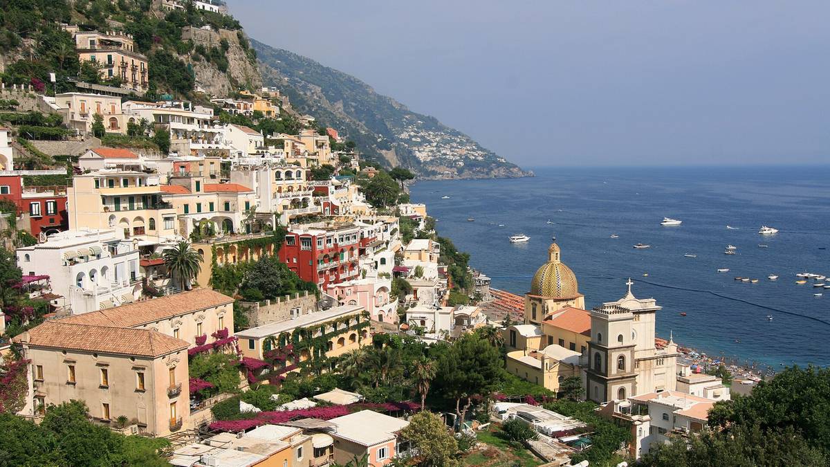 Wybrzeże Amalfi zmaga się z problemem nadmiernej turystyki