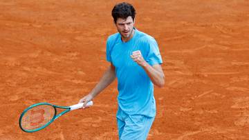 Po fatalnej passie nie ma ani śladu. Znakomity mecz Huberta Hurkacza w Monte Carlo