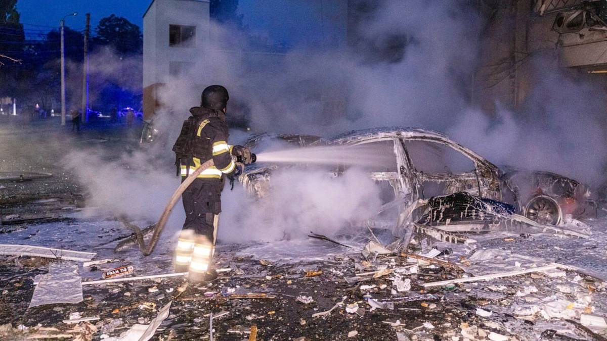 Zmasowany ostrzał ukraińskich miast. "16 uderzeń w 14 minut"
