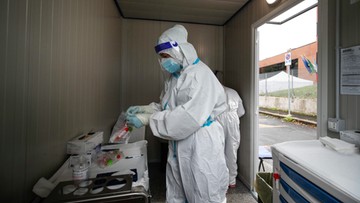 Pandemia przyspiesza we Włoszech. Niemcy szykują nowe restrykcje