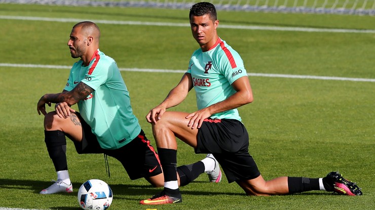EURO 2016:  Jak Ronaldo przygotowuje się do turnieju? Jacht i Ibiza... (ZDJĘCIA)