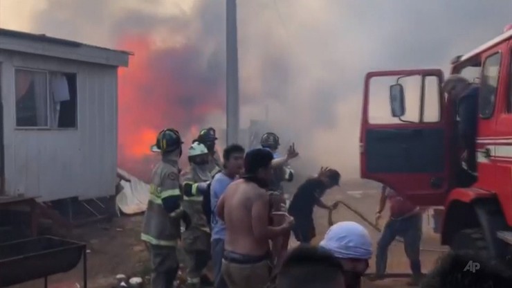 Chile: groźny pożar zaskoczył mieszkańców w wigilię. Musieli uciekać w popłochu