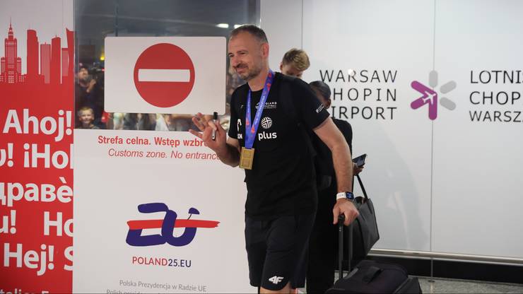 Polscy siatkarze wrócili do kraju! Wyjątkowe powitanie triumfatorów Ligi Narodów