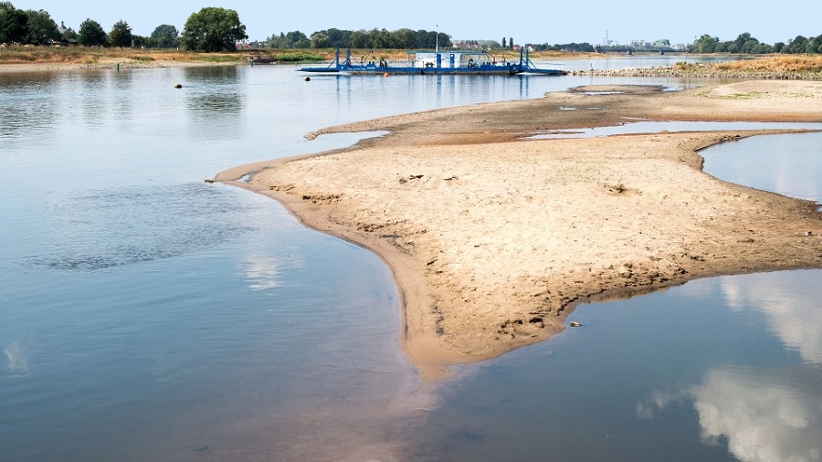 Rekordowo niski poziom wody w Łabie w Niemczech. Fot. picture-aliance / dpa / K.D. Gabbert.