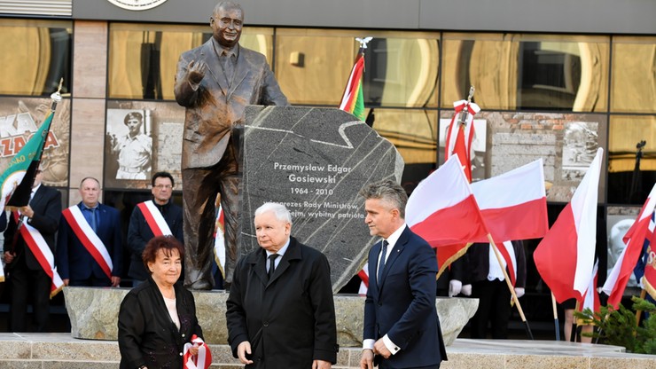 Pomnik Przemysława Gosiewskiego w Kielcach. Kaczyński: zasłużył, by mieć inne pomniki