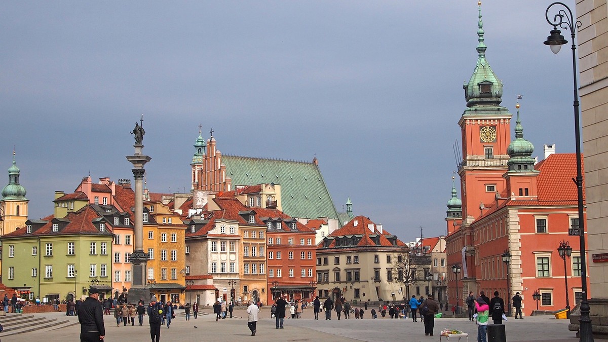 Turystyka w Warszawie wraca do poziomu sprzed pandemii Covid-19